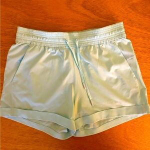 Lululemon Spring Break Away Mid-Rise Short 3”